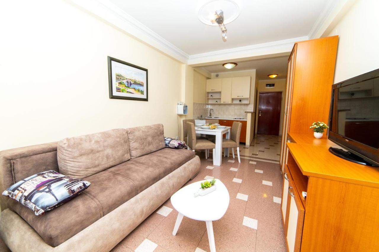 Ponta Apartment Rafailovici Ngoại thất bức ảnh